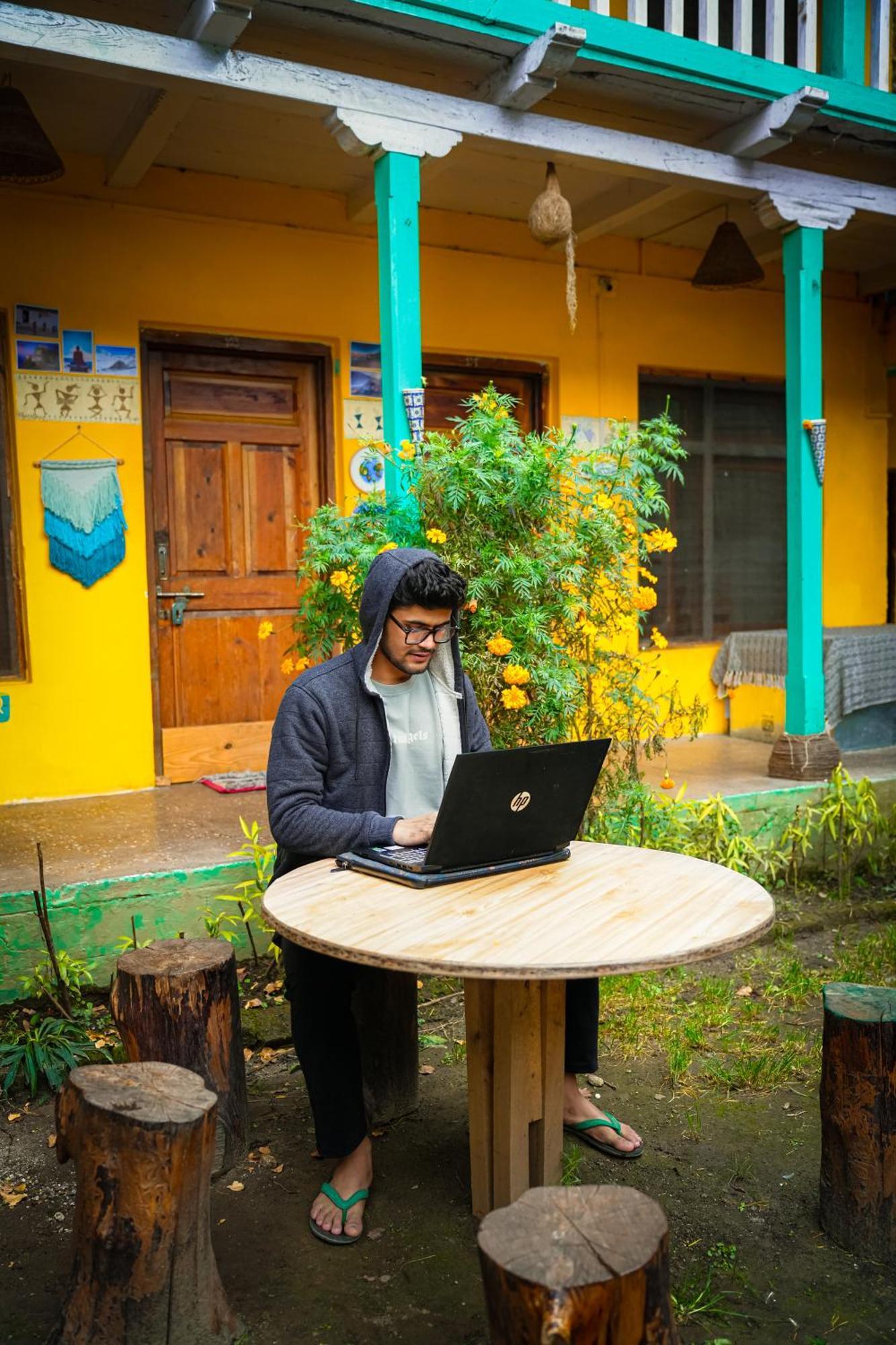 Yaarana Stay & Cafe, Vashisht, Manali Екстер'єр фото
