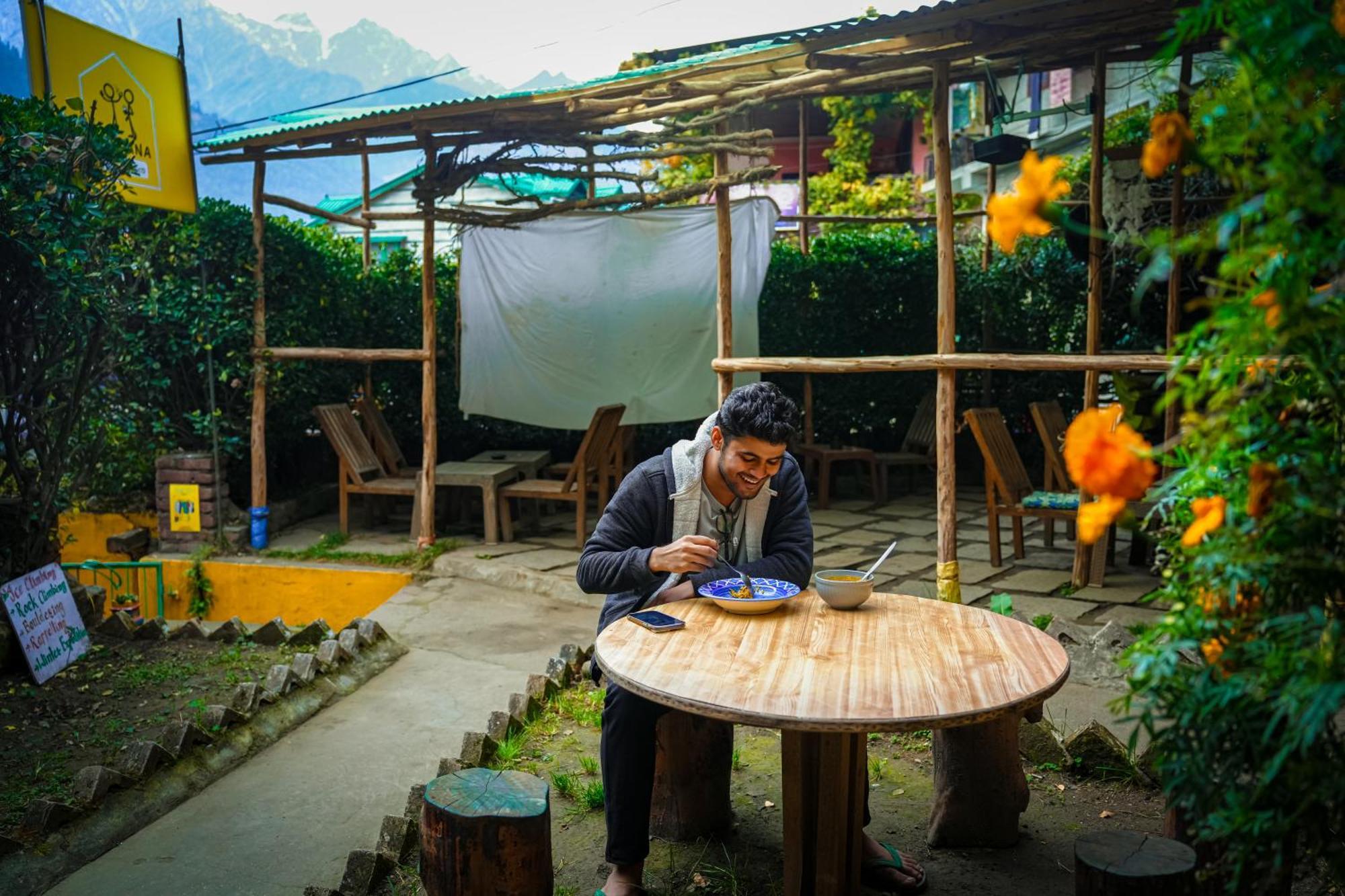 Yaarana Stay & Cafe, Vashisht, Manali Екстер'єр фото