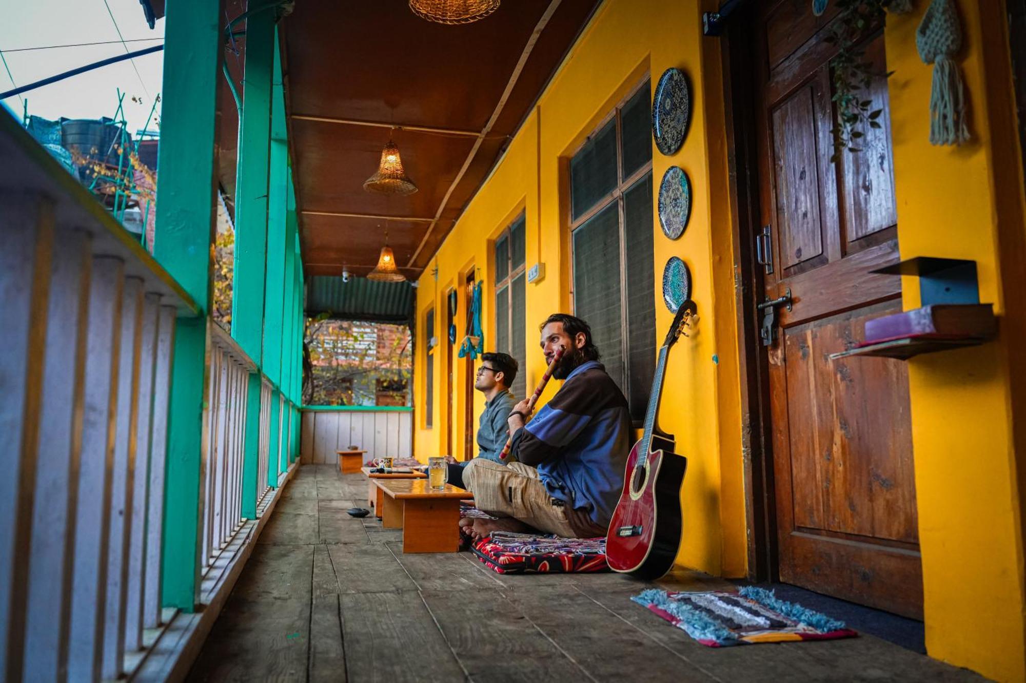 Yaarana Stay & Cafe, Vashisht, Manali Екстер'єр фото