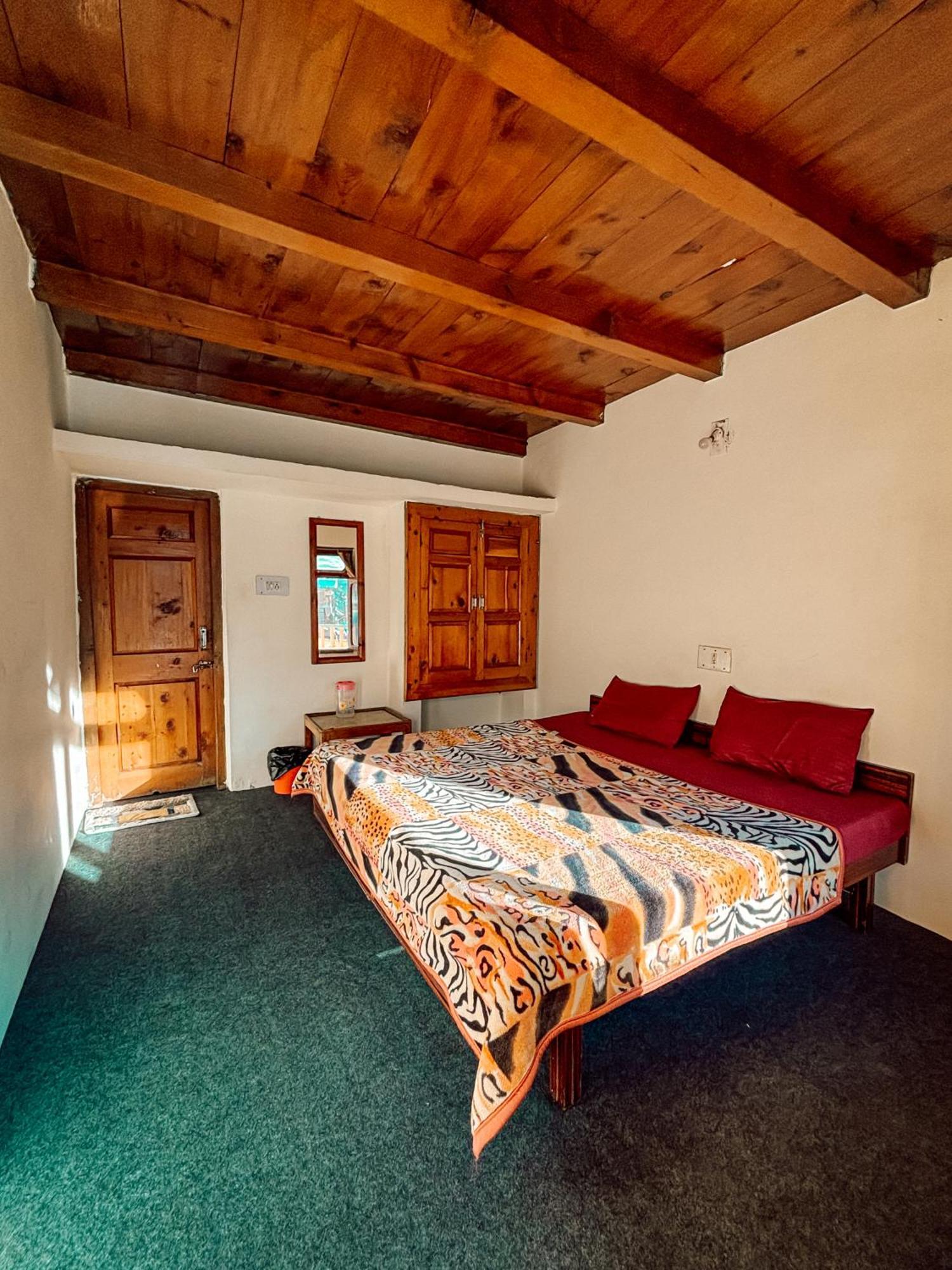 Yaarana Stay & Cafe, Vashisht, Manali Екстер'єр фото